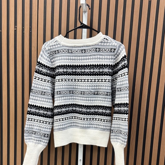 Free Assembly Black and White Patterned Crew Neck Sweater - Picture 4 of 5